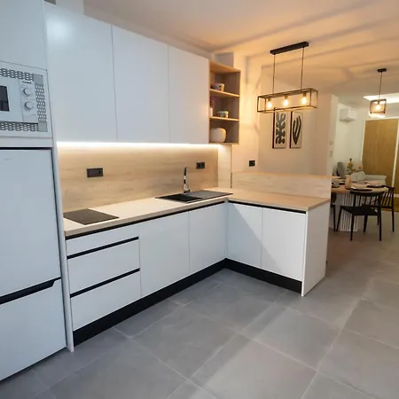 Rentalsevilla Enjoy Nervión Apartamento *